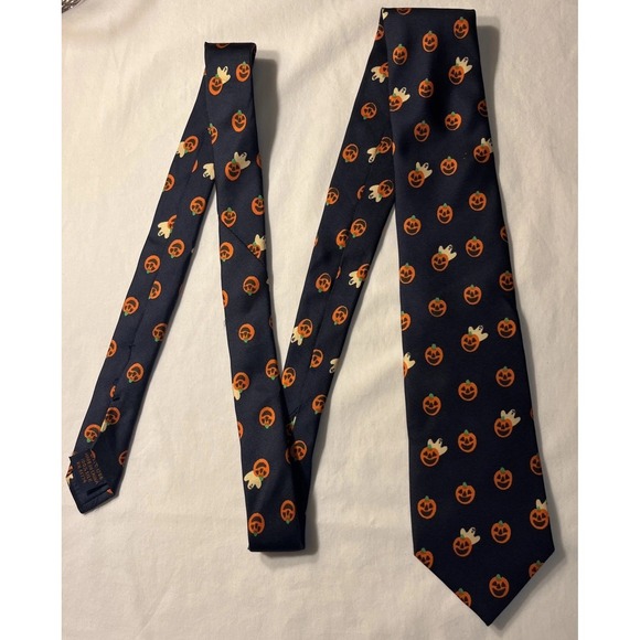 1988 Vintage Lillian Vernon Navy Blue Halloween Tie Ghost and Pumpkin - Picture 2 of 7